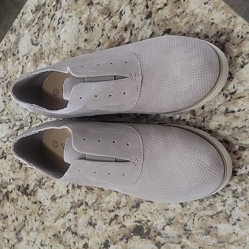 Bearpaw genuine suede leather womens loafers Gray 11